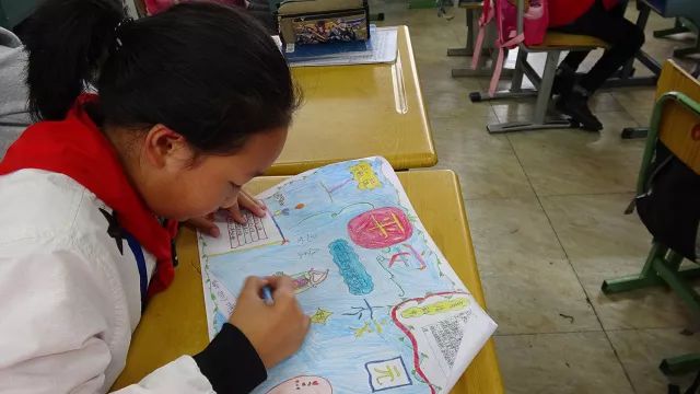 1530965981376006408.jpg 4.jpg